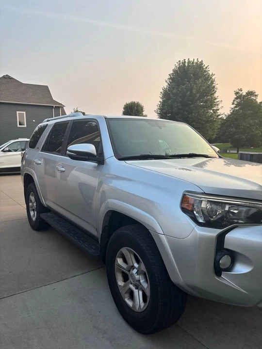 2015 Toyota 4Runner 5th Gen - Image 5 of 15