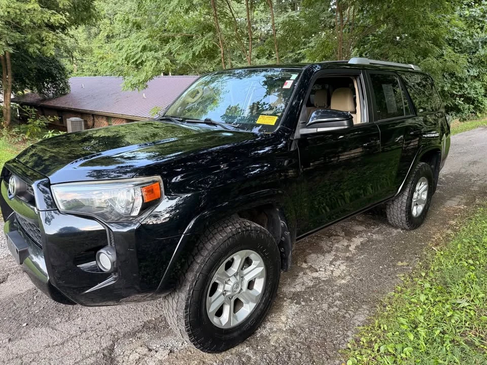 2015 Toyota 4Runner 5th Gen - Image 2 of 12