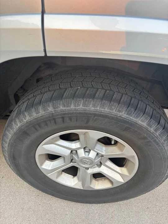 2015 Toyota 4Runner 5th Gen - Image 13 of 15