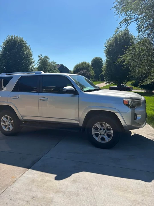 2015 Toyota 4Runner 5th Gen - Image 3 of 15