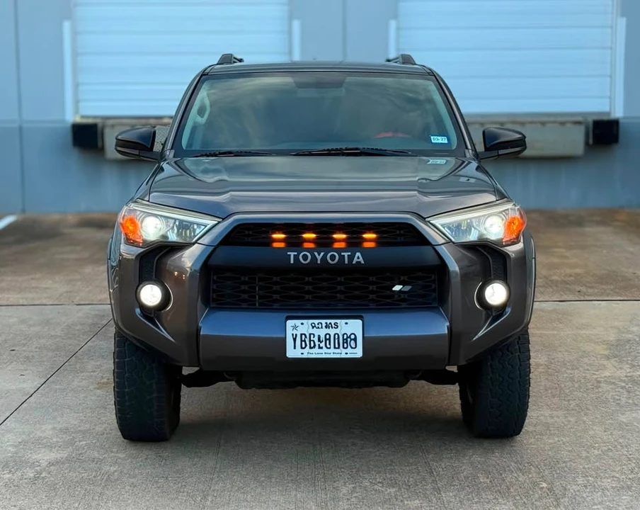 2015 Toyota 4Runner 5th Gen - Image 10 of 20