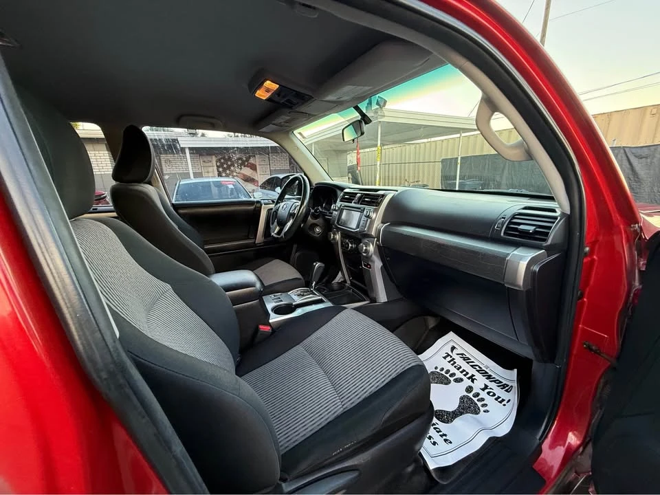 2015 Toyota 4Runner 5th Gen - Image 8 of 12