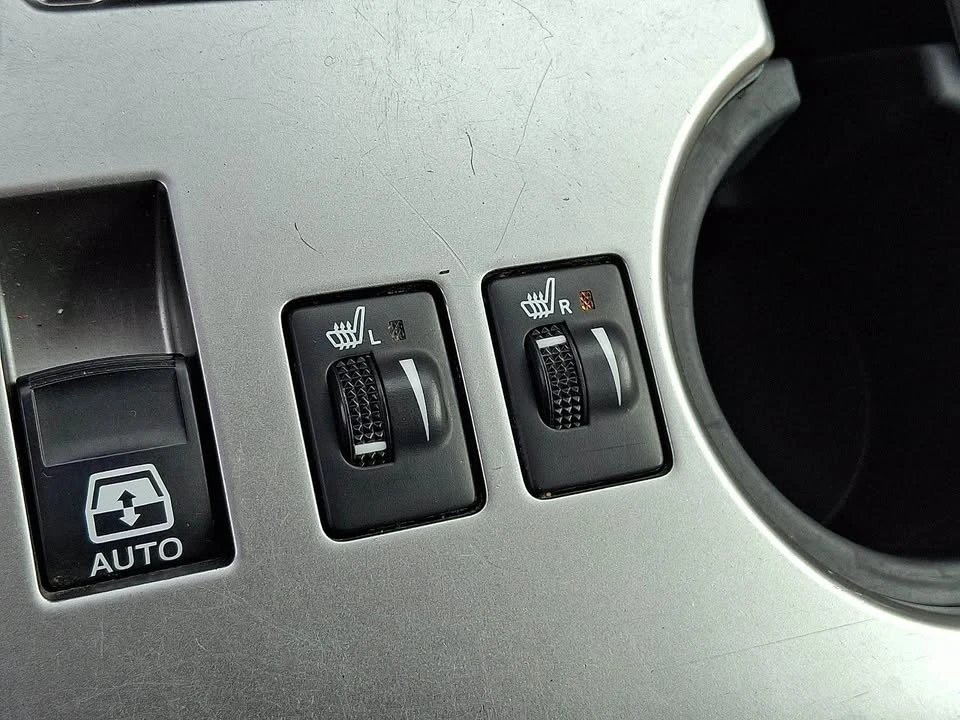 2015 Toyota 4Runner 5th Gen - Image 9 of 18