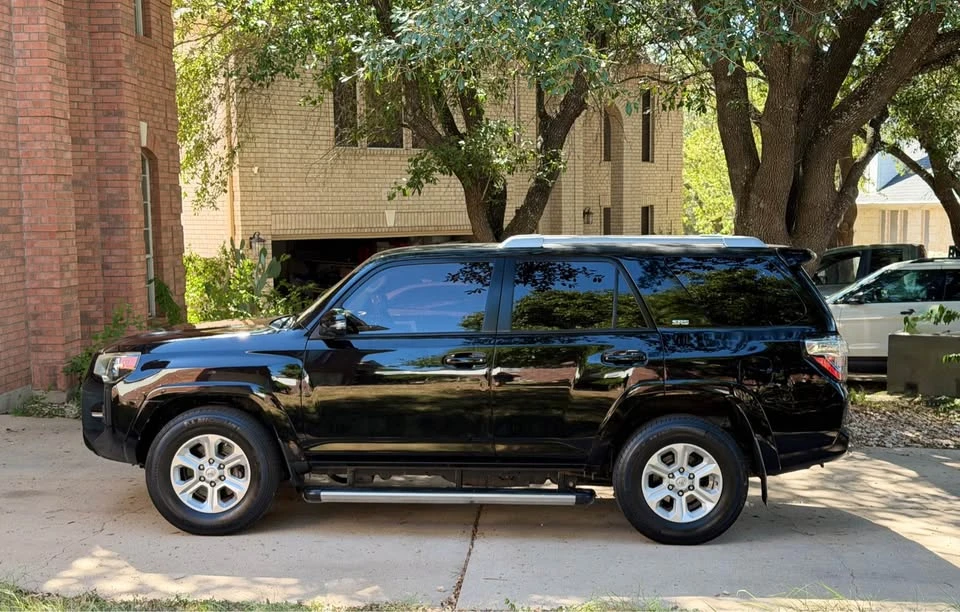 2015 Toyota 4Runner 5th Gen - Image 3 of 16