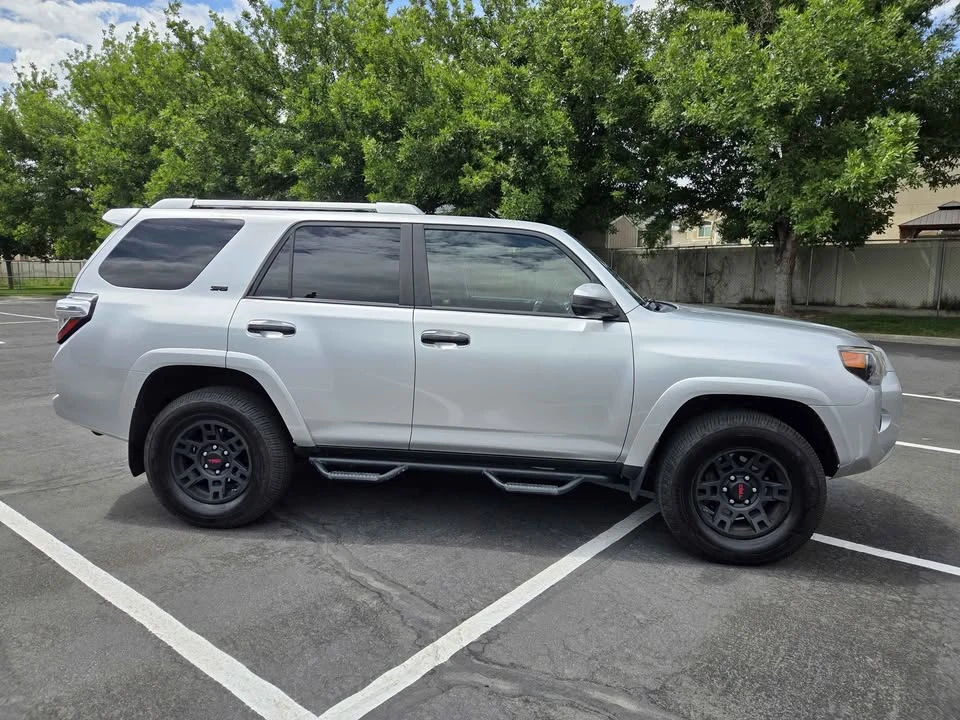 2015 Toyota 4Runner 5th Gen - Image 3 of 18