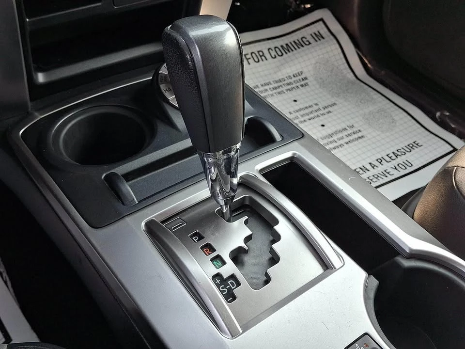 2015 Toyota 4Runner 5th Gen - Image 15 of 18