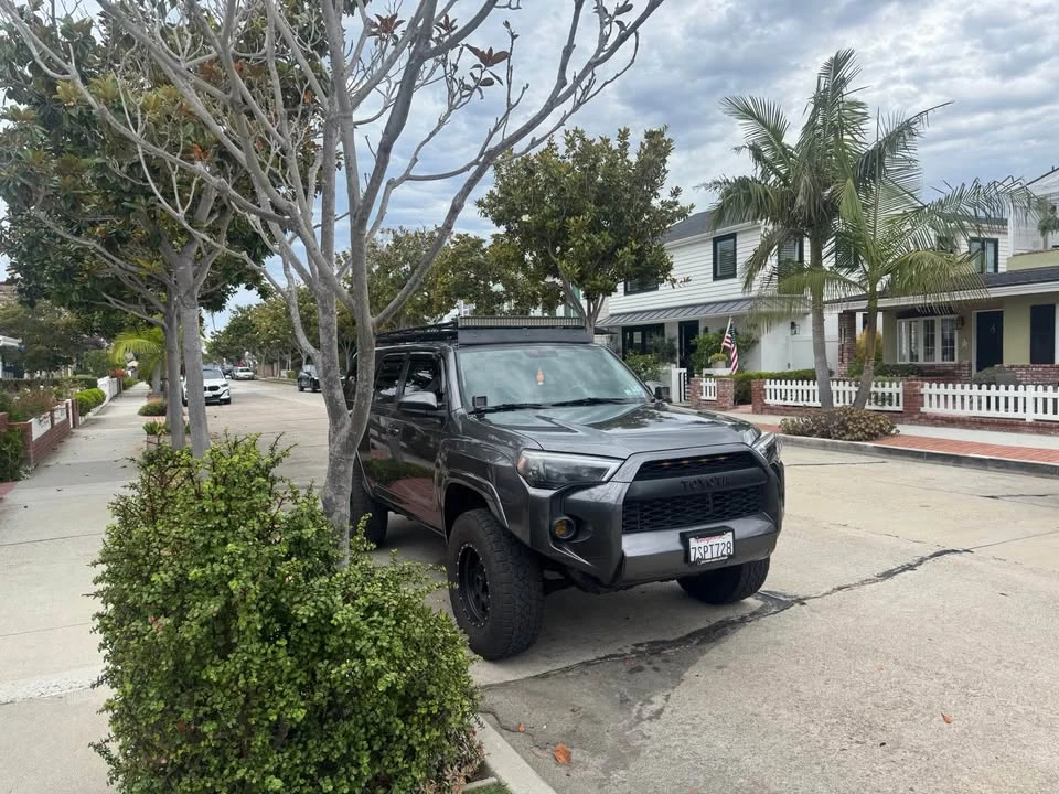 2015 Toyota 4Runner 5th Gen - Image 4 of 11
