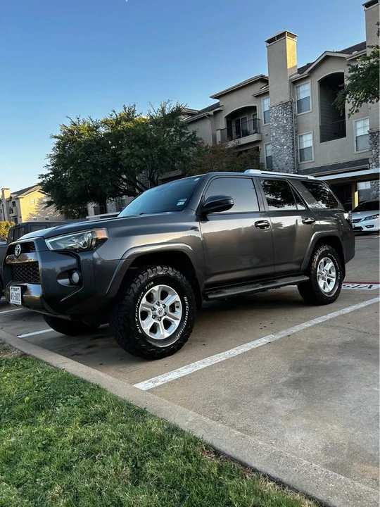 2015 Toyota 4Runner 5th Gen - Image 3 of 11