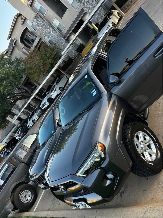 2015 Toyota 4Runner 5th Gen - Image 4 of 11