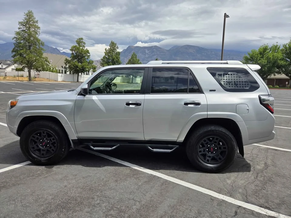 2015 Toyota 4Runner 5th Gen - Image 7 of 18