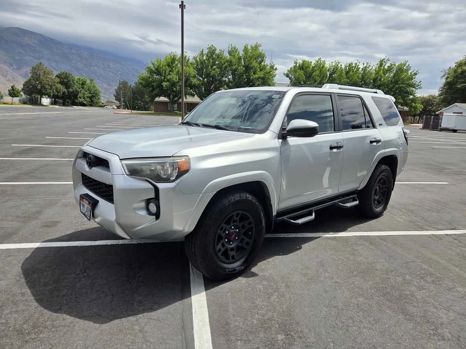 2015 Toyota 4Runner 5th Gen - Image 8 of 18