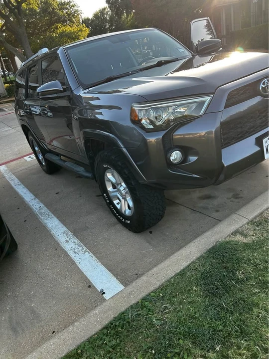 2015 Toyota 4Runner 5th Gen - Image 5 of 11