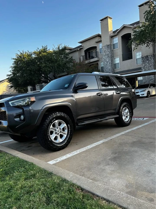 2015 Toyota 4Runner 5th Gen - Image 2 of 11