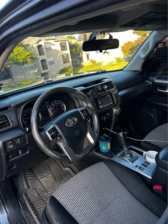 2015 Toyota 4Runner 5th Gen - Image 6 of 11