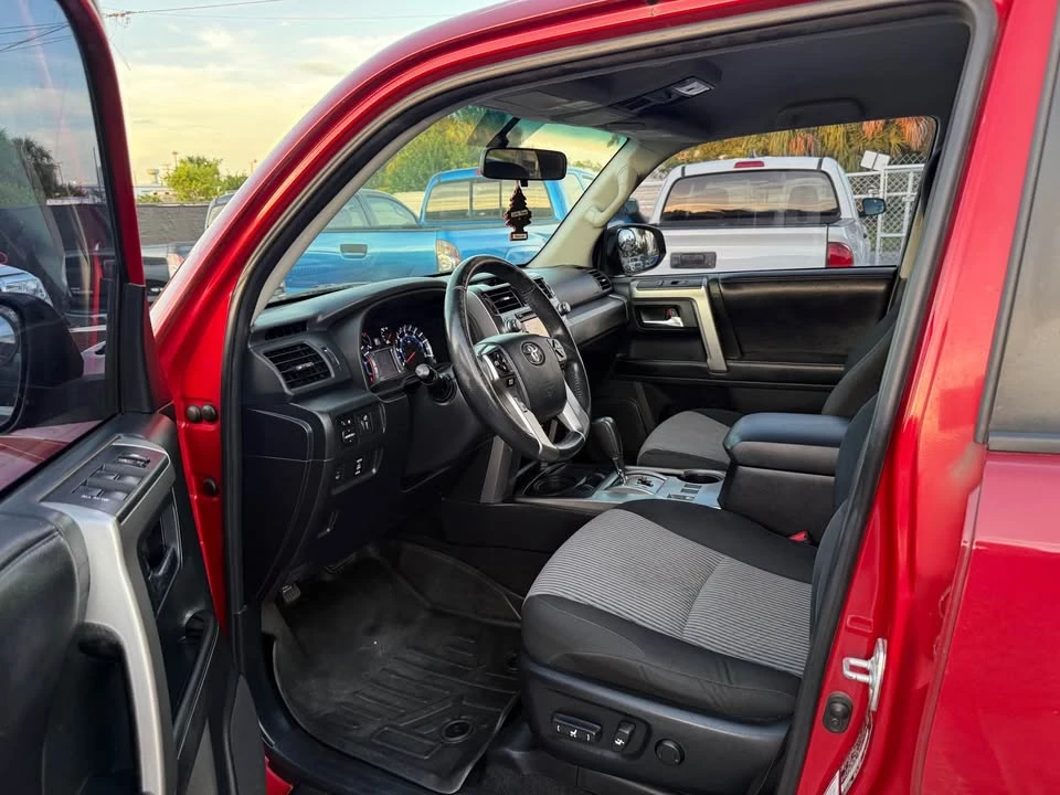 2015 Toyota 4Runner 5th Gen - Image 5 of 9