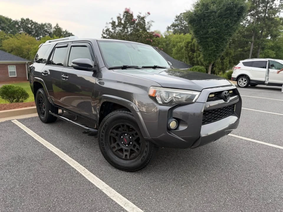 2015 Toyota 4Runner 5th Gen - Image 3 of 15