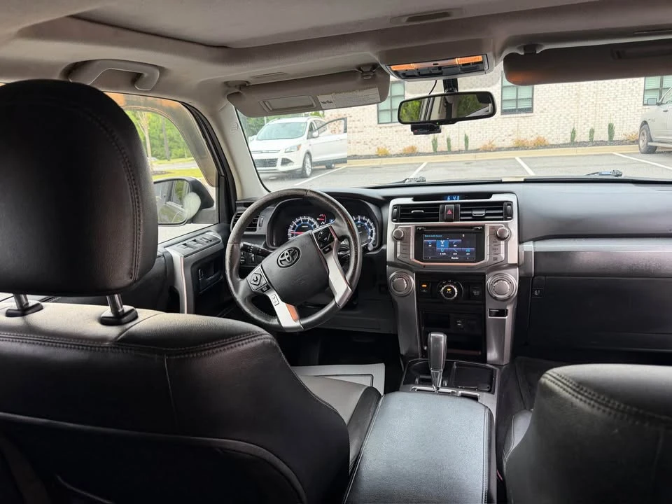 2015 Toyota 4Runner 5th Gen - Image 7 of 15