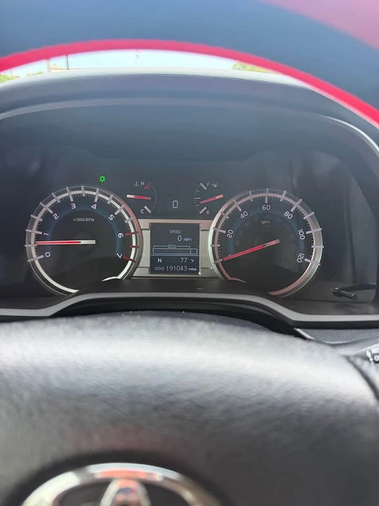 2015 Toyota 4Runner 5th Gen - Image 9 of 15
