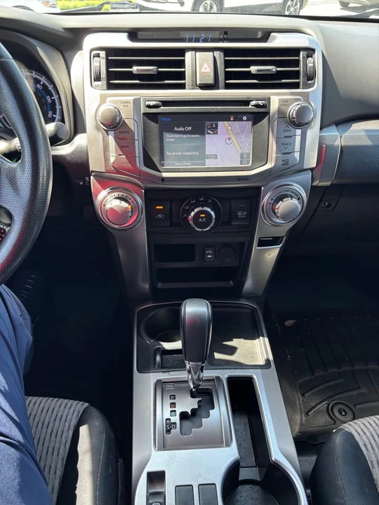 2015 Toyota 4Runner 5th Gen - Image 14 of 20