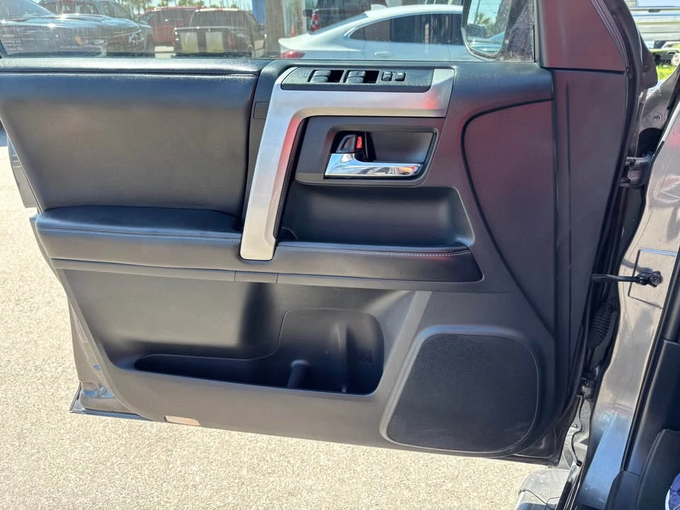 2015 Toyota 4Runner 5th Gen - Image 18 of 20