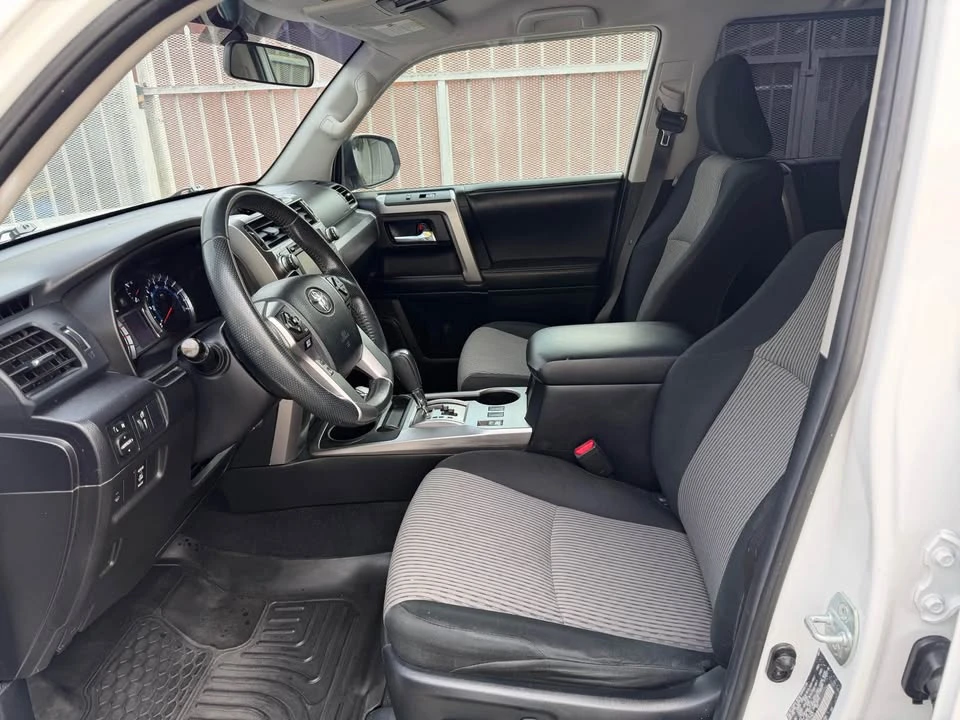 2015 Toyota 4Runner 5th Gen - Image 6 of 11