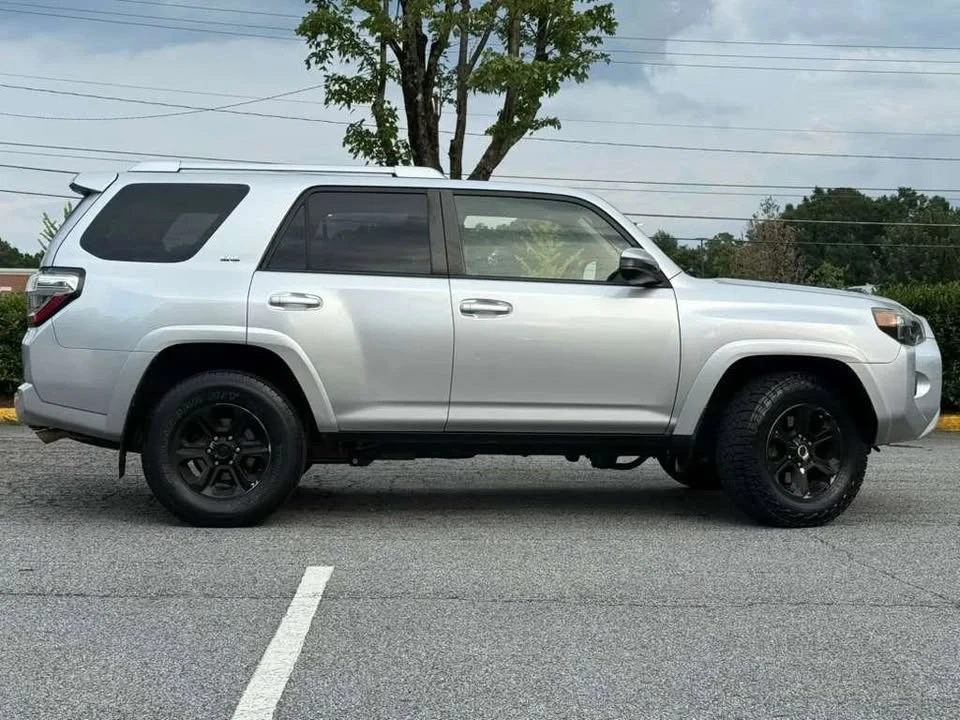 2015 Toyota 4Runner 5th Gen - Image 13 of 20