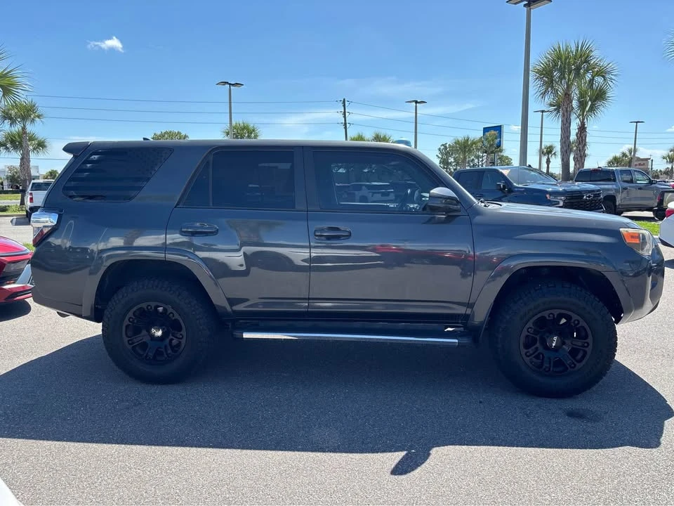 2015 Toyota 4Runner 5th Gen - Image 3 of 20