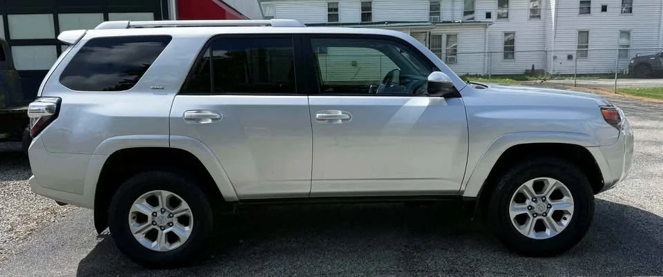 2015 Toyota 4Runner 5th Gen - Image 2 of 9