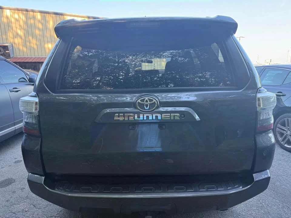 2015 Toyota 4Runner 5th Gen - Image 5 of 20