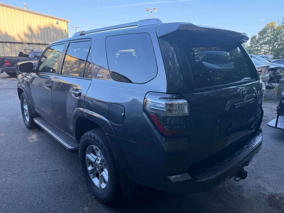 2015 Toyota 4Runner 5th Gen - Image 6 of 20