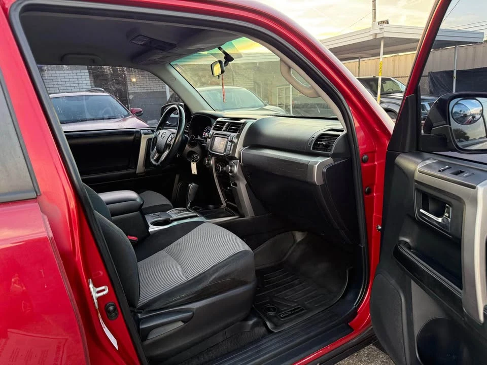 2015 Toyota 4Runner 5th Gen - Image 6 of 12