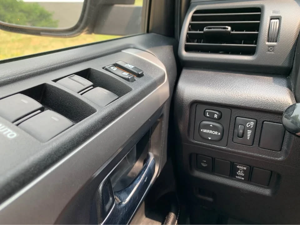 2015 Toyota 4Runner 5th Gen - Image 13 of 20
