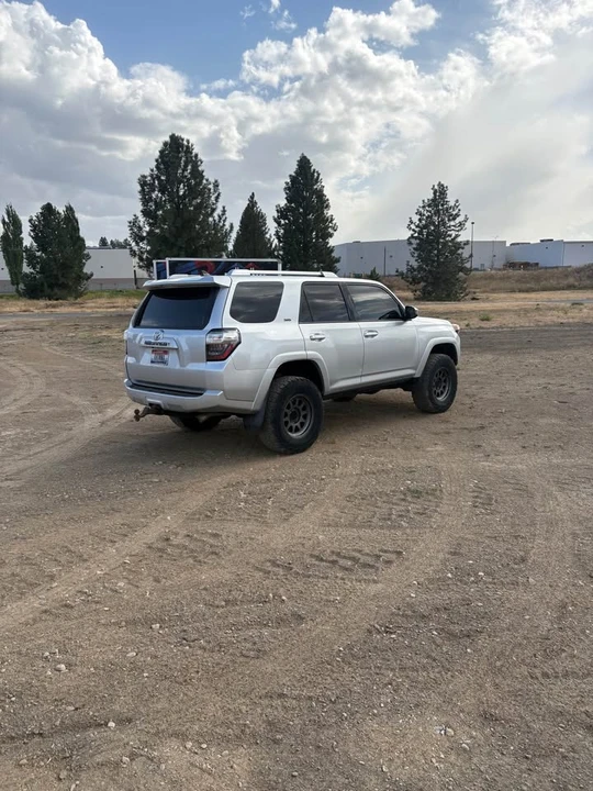 2015 Toyota 4Runner 5th Gen - Image 4 of 18