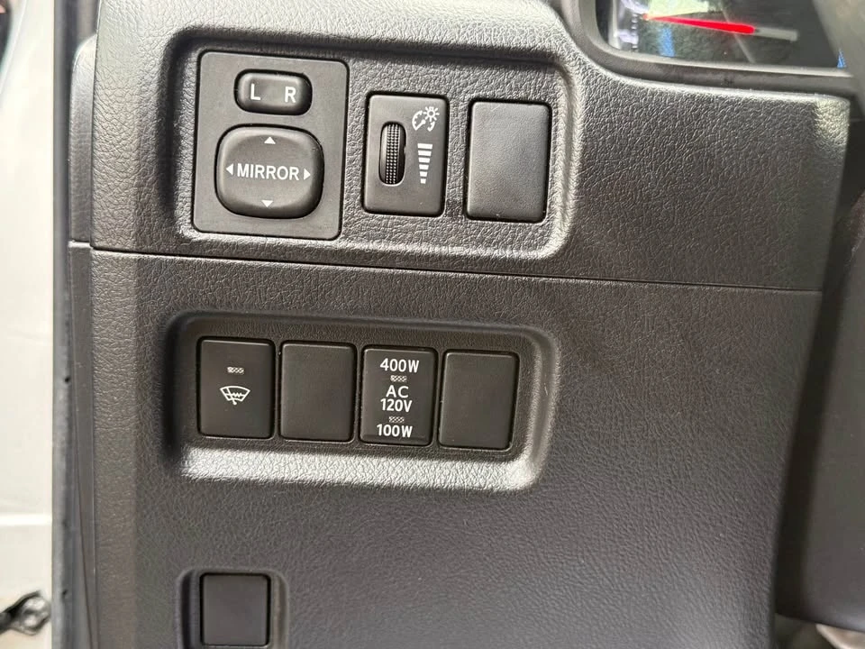 2015 Toyota 4Runner 5th Gen - Image 9 of 20