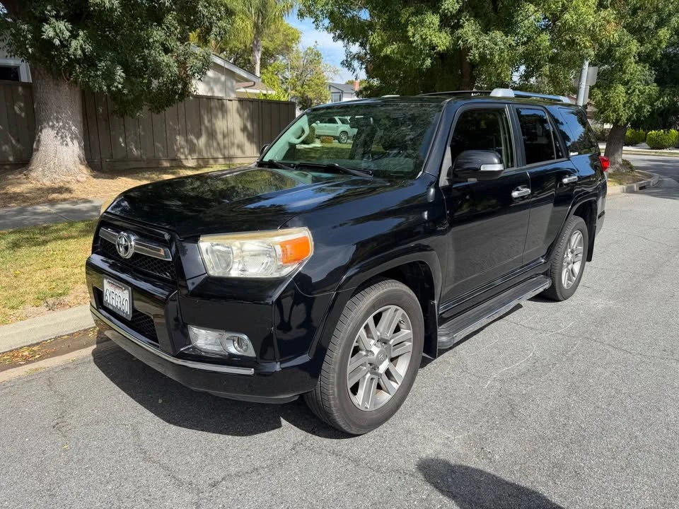 2015 Toyota 4Runner 5th Gen - Image 2 of 3