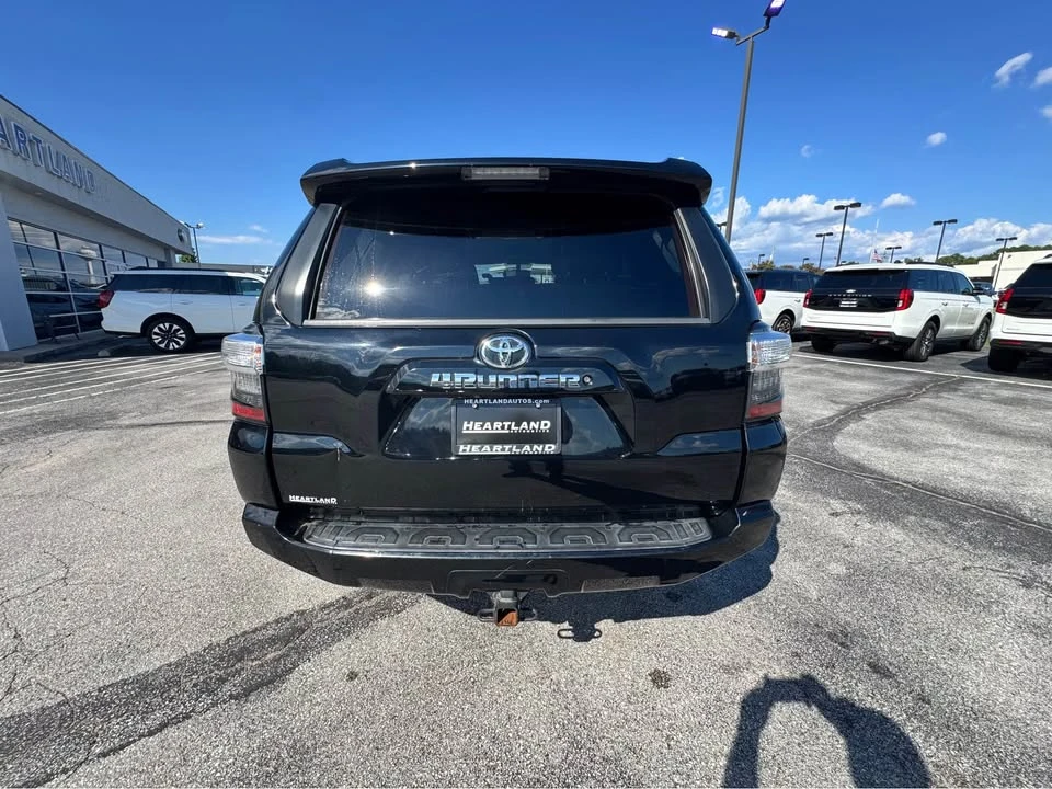 2015 Toyota 4Runner 5th Gen - Image 4 of 15
