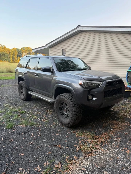 2015 Toyota 4Runner 5th Gen - Image 2 of 5