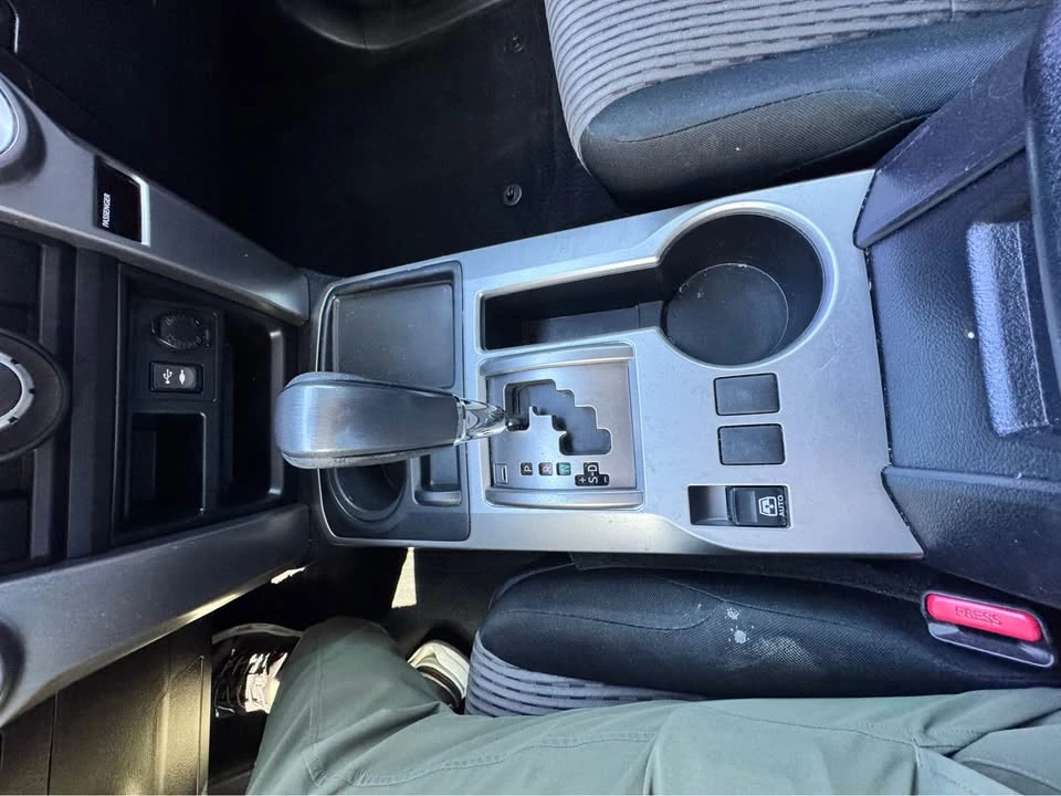 2015 Toyota 4Runner 5th Gen - Image 12 of 15