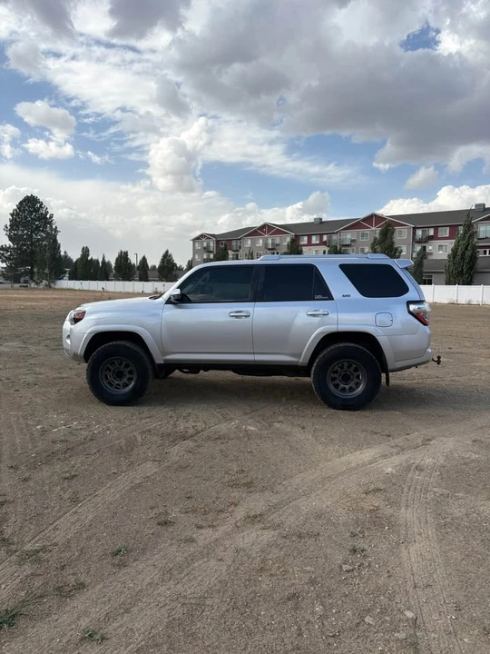2015 Toyota 4Runner 5th Gen - Image 6 of 18