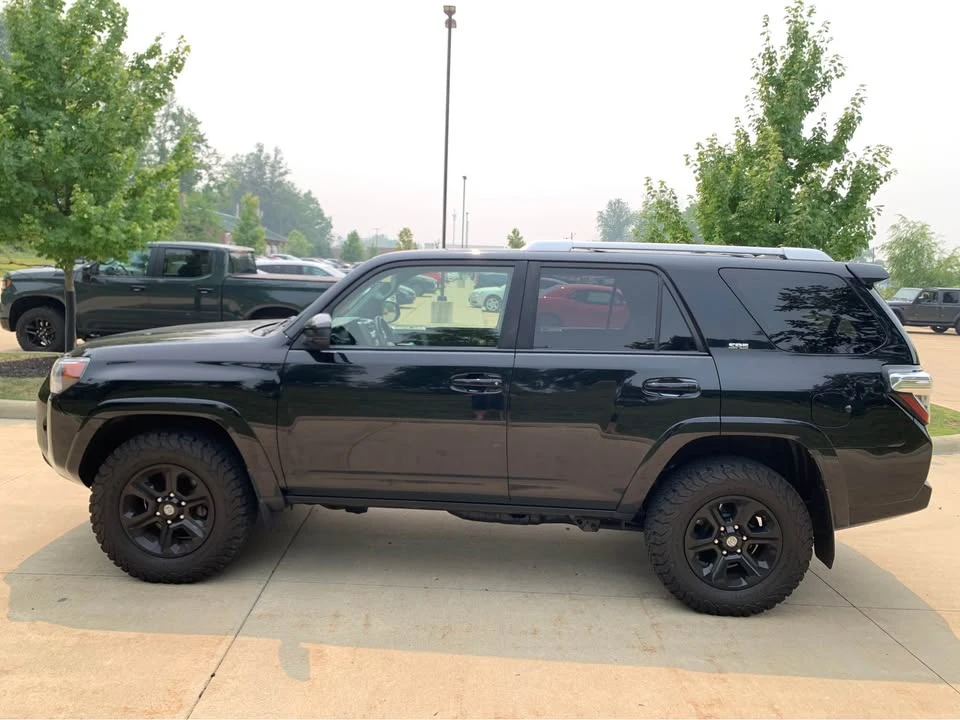 2015 Toyota 4Runner 5th Gen - Image 8 of 20