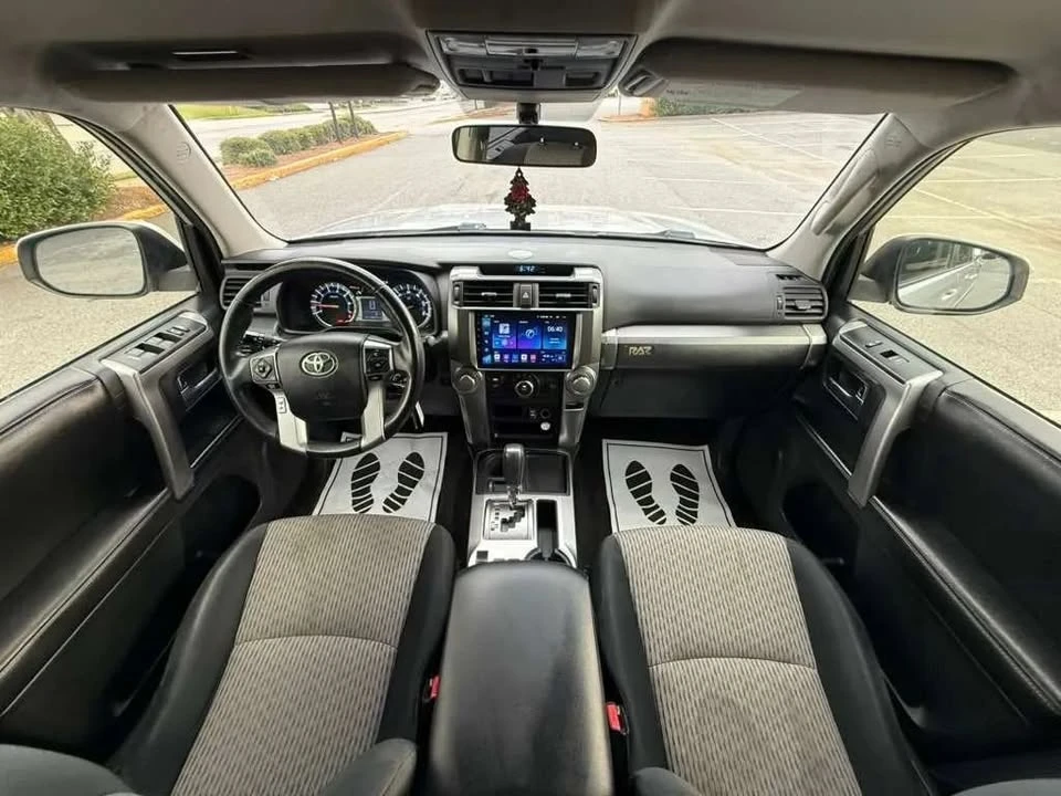 2015 Toyota 4Runner 5th Gen - Image 16 of 20