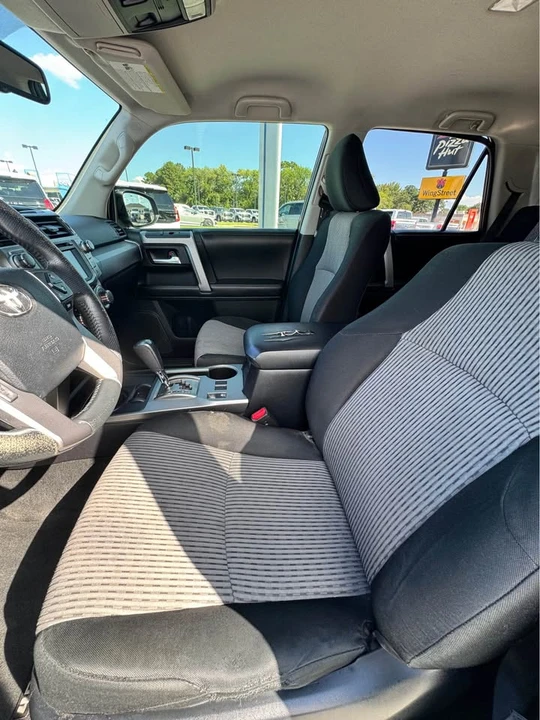 2015 Toyota 4Runner 5th Gen - Image 6 of 15