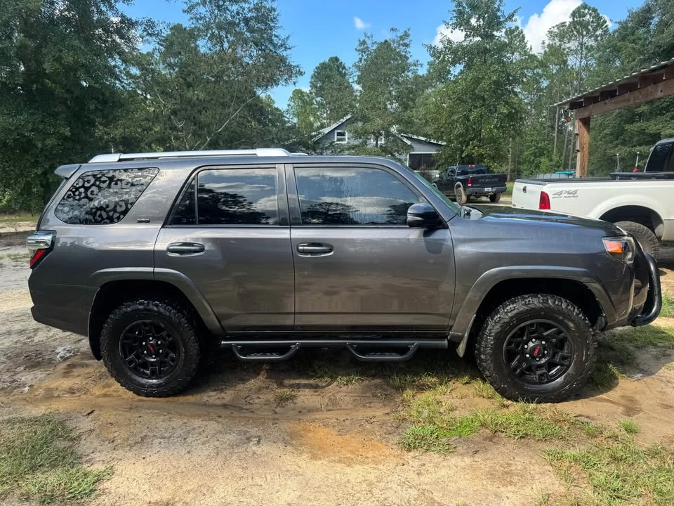 2015 Toyota 4Runner 5th Gen - Image 3 of 20