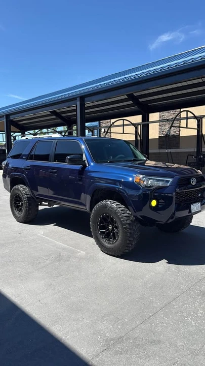 2015 Toyota 4Runner 5th Gen - Image 4 of 10
