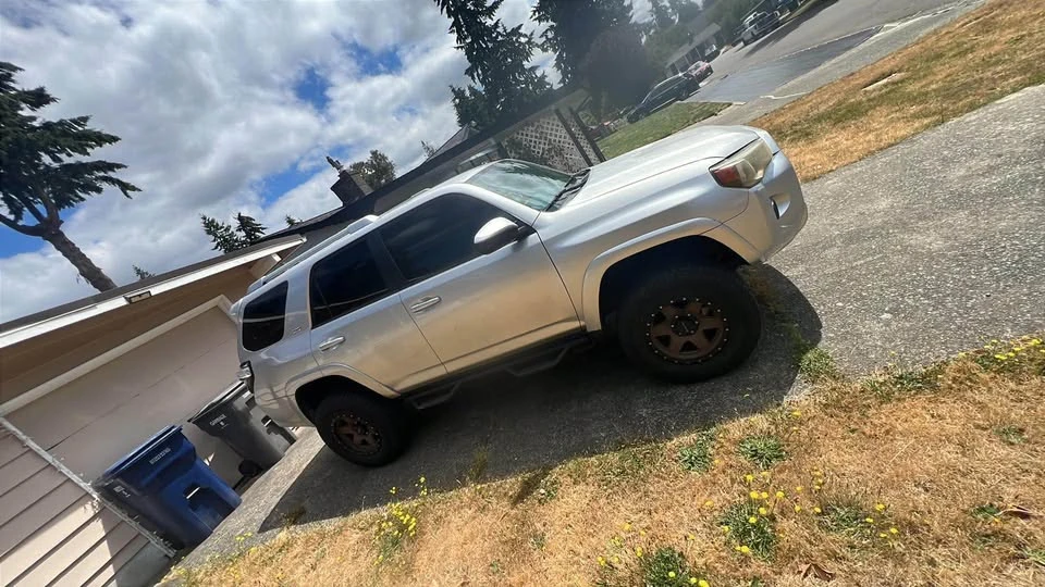 2015 Toyota 4Runner 5th Gen - Image 2 of 7