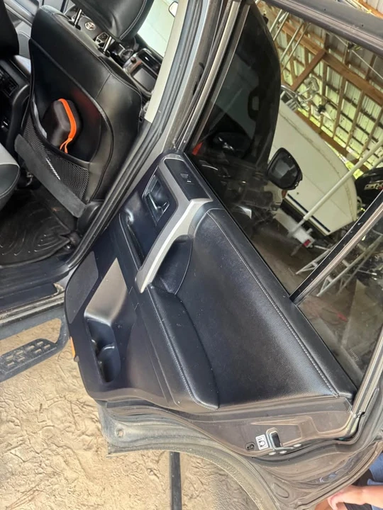 2015 Toyota 4Runner 5th Gen - Image 14 of 20