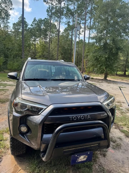 2015 Toyota 4Runner 5th Gen - Image 4 of 20
