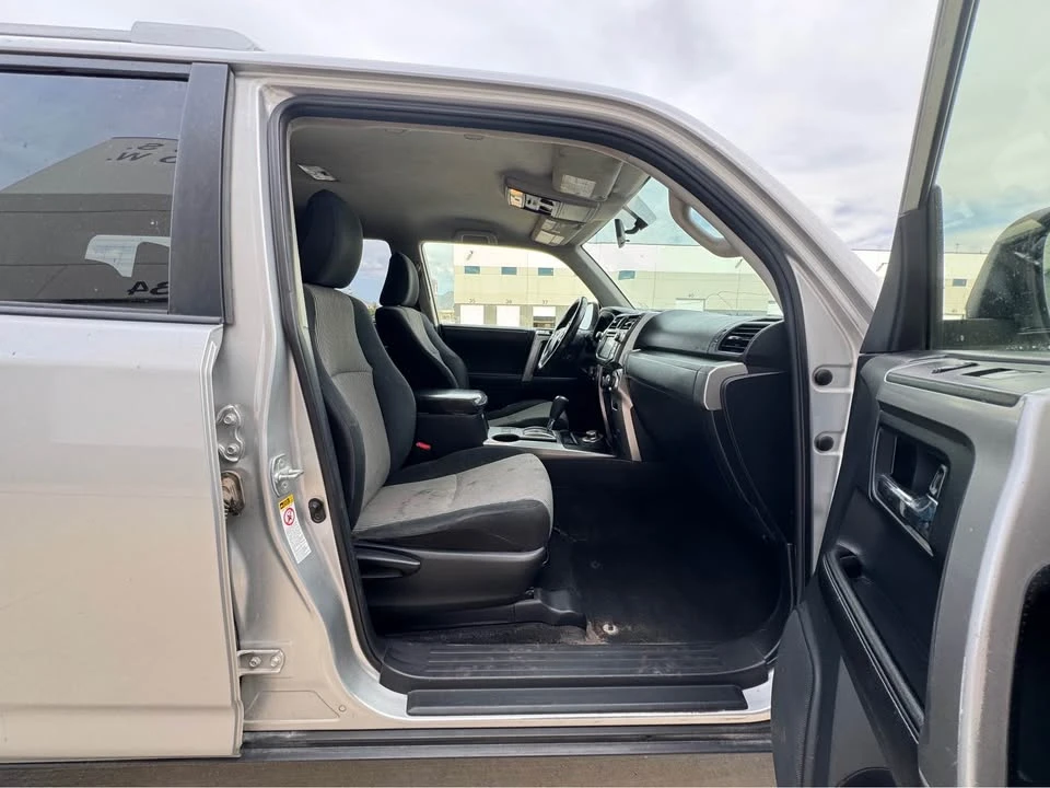 2015 Toyota 4Runner 5th Gen - Image 9 of 15