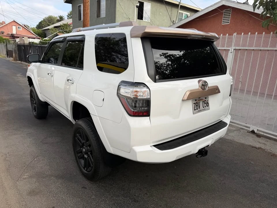 2015 Toyota 4Runner 5th Gen - Image 4 of 11