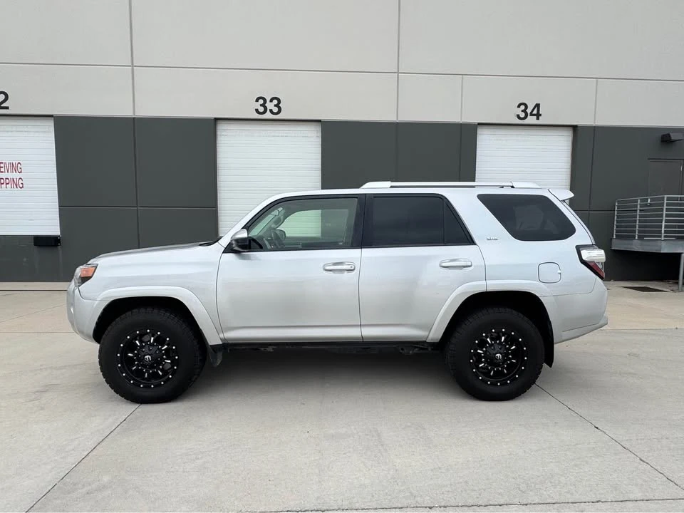 2015 Toyota 4Runner 5th Gen - Image 4 of 15